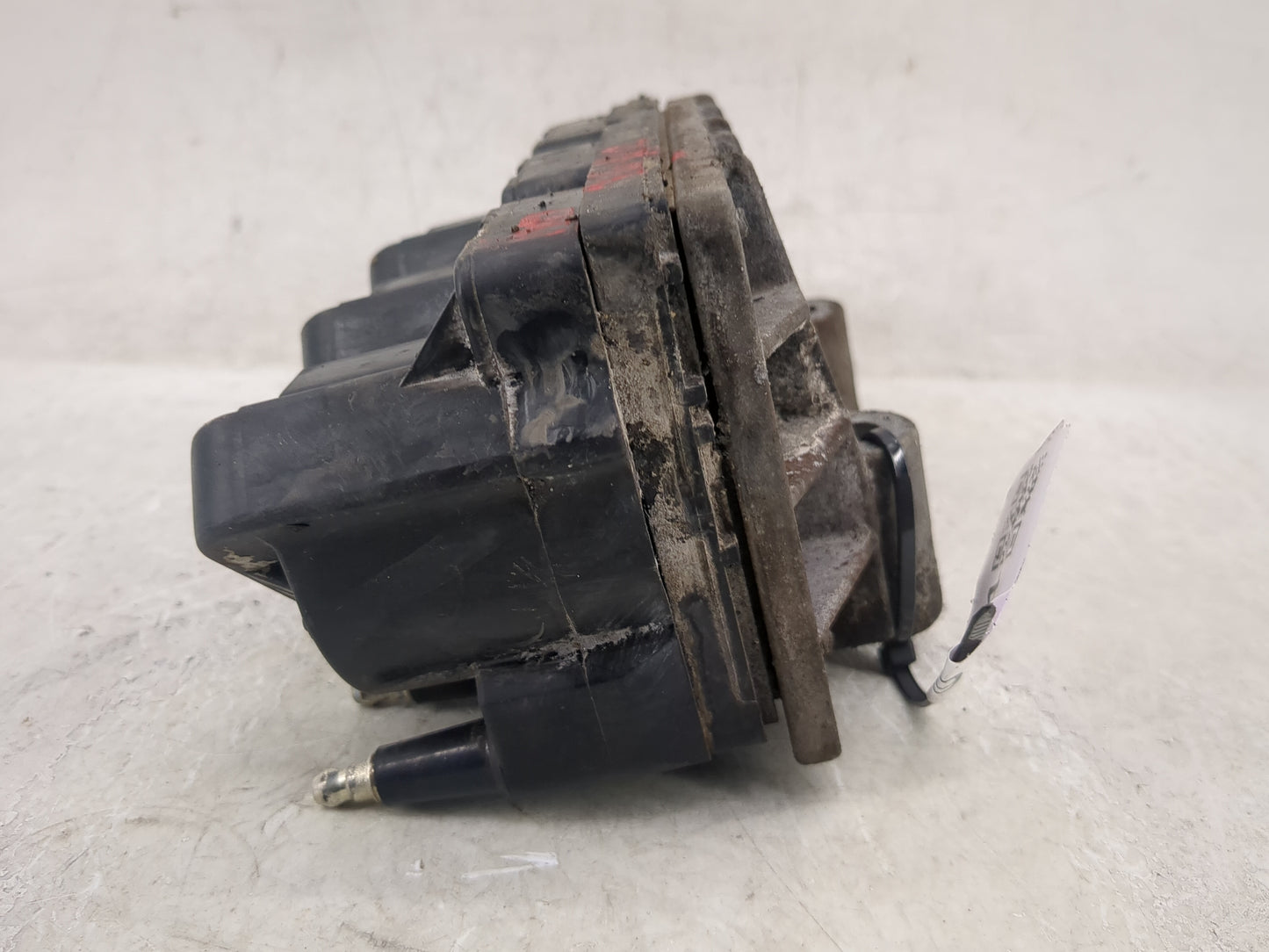 2004-2008 Pontiac Grand Prix Air Intake Manifold Fits Fits 2004 2005 2006 2007 2008 2009 OEM Used Auto Parts - Oemusedautopa