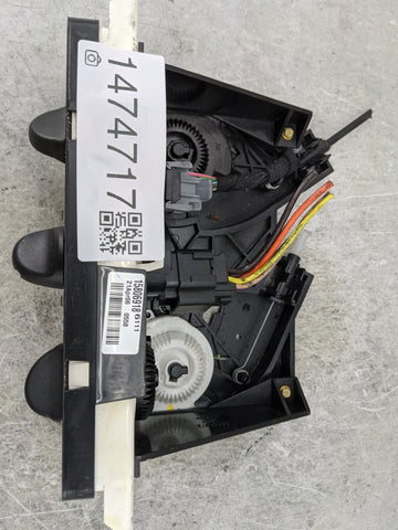 2006-2007 Saturn Ion Climate Control Module Temperature AC/Heater Replacement P/N:15806918 Fits Fits 2006 2007 OEM Used Auto Parts