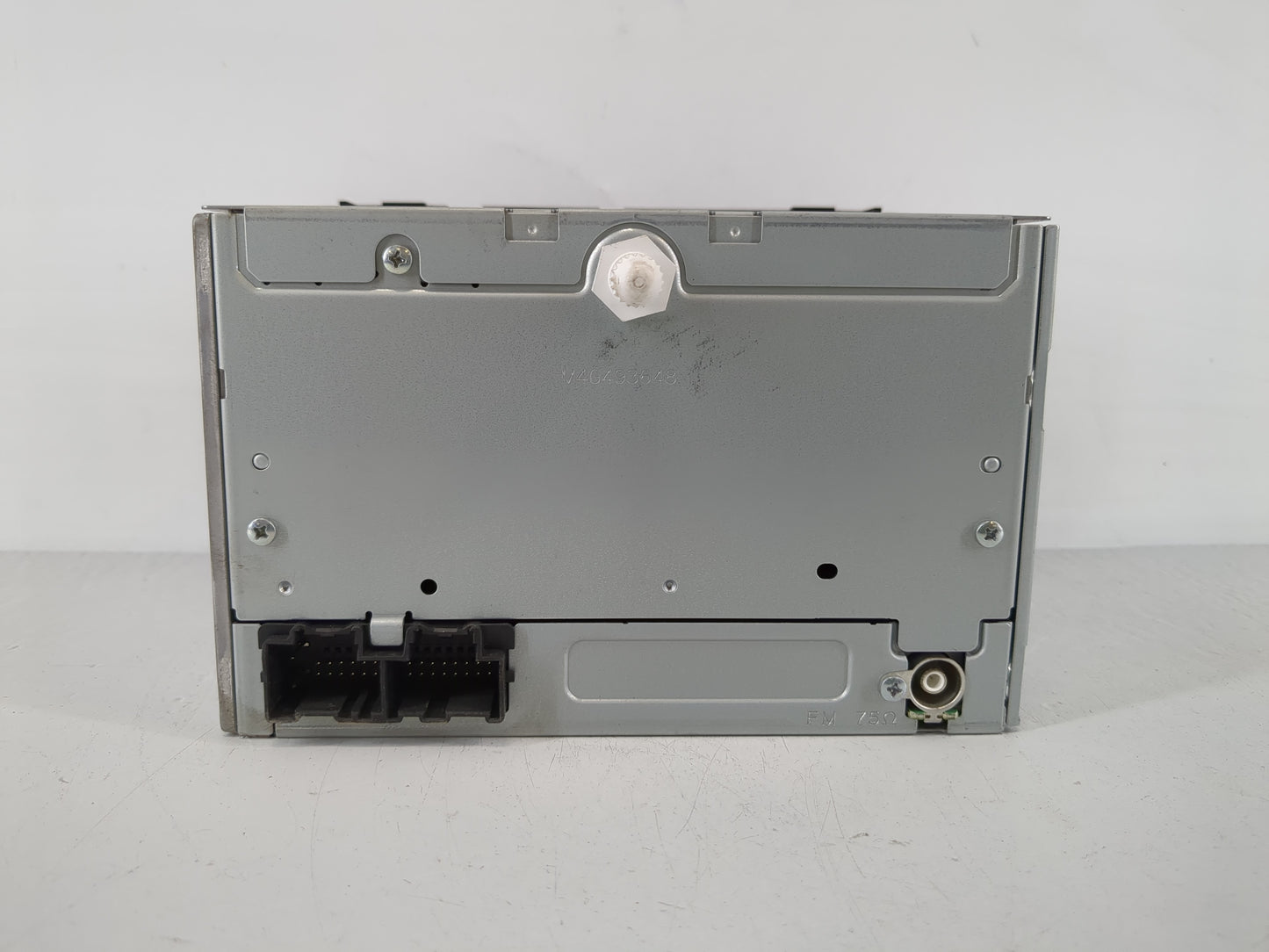 2007 Saturn Outlook Radio AM FM Cd Player Receiver Replacement P/N:25802584 Fits OEM Used Auto Parts - Oemusedautoparts1.com