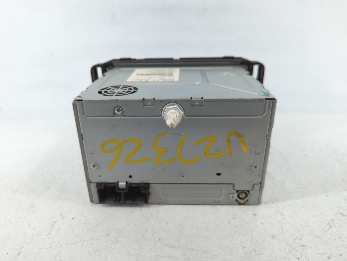 2007 Saturn Outlook Am Fm Cd Player Radio Receiver - Oemusedautoparts1.com