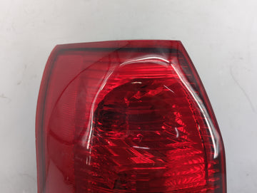 2004-2007 Saturn Vue Tail Light Assembly Driver Left OEM P/N:2GCX-13407-AC Fits Fits 2004 2005 2006 2007 OEM Used Auto Parts