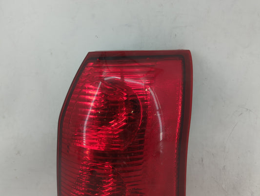 2004-2007 Saturn Vue Tail Light Assembly Passenger Right OEM P/N:15851056 22711438 Fits Fits 2004 2005 2006 2007 OEM Used Auto Parts