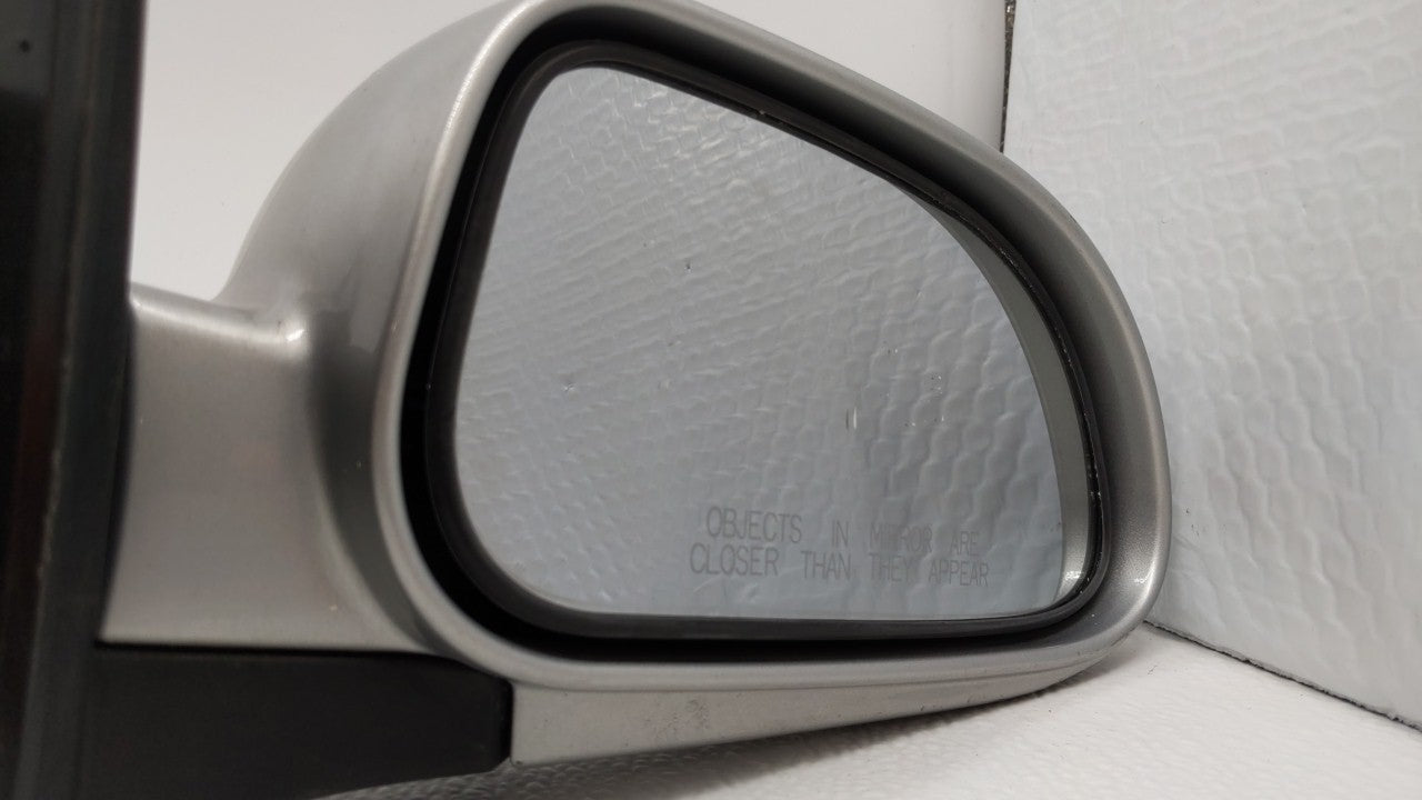 2004-2008 Suzuki Forenza Passenger Side View Mirror - Right Door Mirror OEM Used - Oemusedautoparts1.com