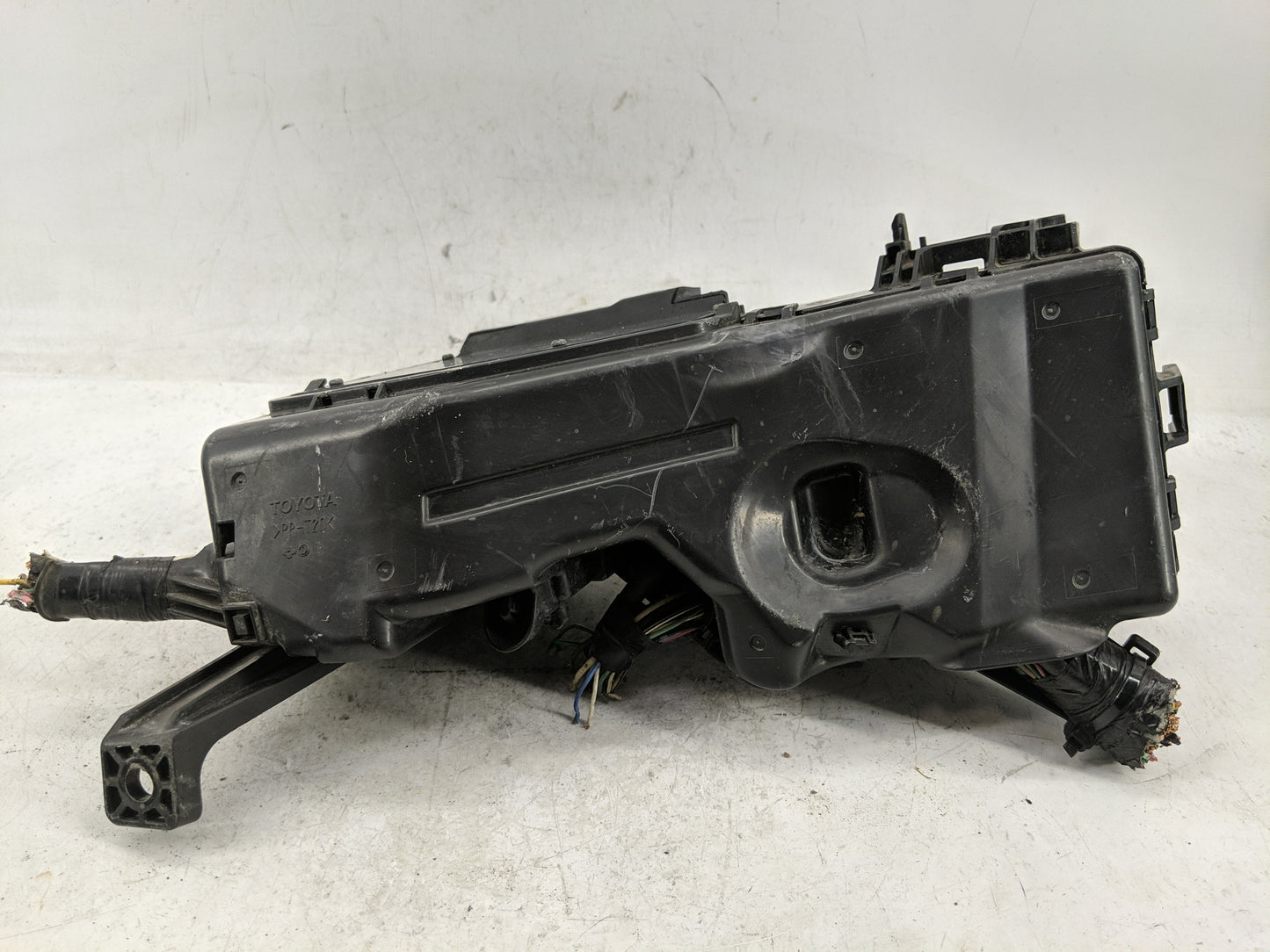 2007-2009 Toyota Camry Fusebox Fuse Box Panel Relay Module P/N:82720-06091 Fits Fits 2007 2008 2009 OEM Used Auto Parts - Oe