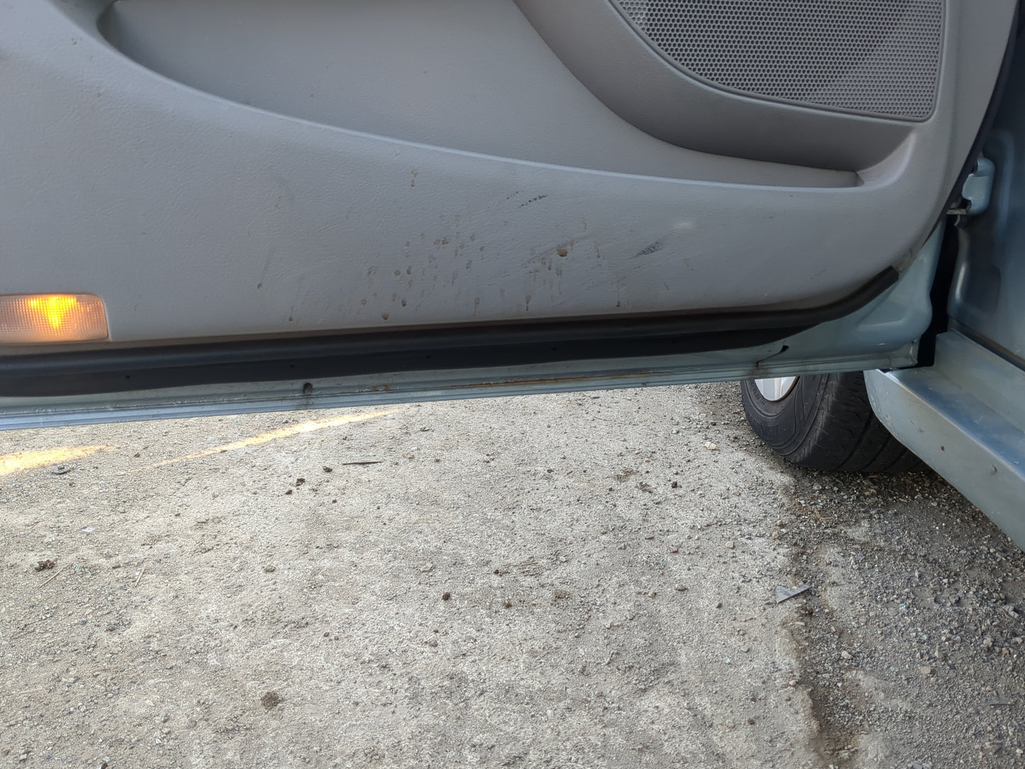 2007-2011 Toyota Camry Driver Front Door Oem - Oemusedautoparts1.com