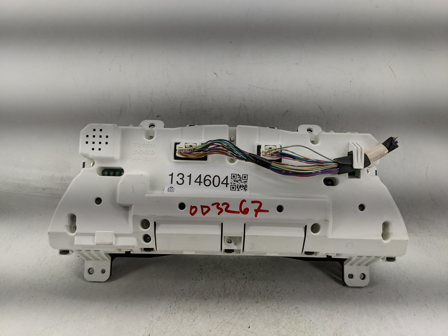 2007 Toyota Camry Instrument Cluster Speedometer Gauges P/N:83800-06Q60-00 Fits OEM Used Auto Parts - Oemusedautoparts1.com