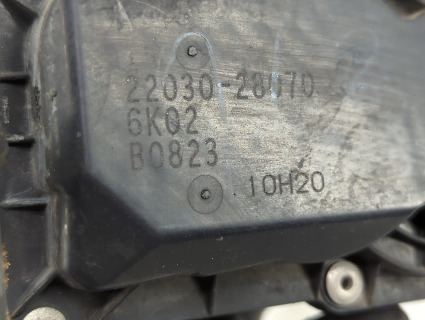2007-2011 Toyota Camry Throttle Body P/N:22030-28070 Fits Fits 2006 2007 2008 2009 2010 2011 2012 2013 2014 2015 OEM Used Au