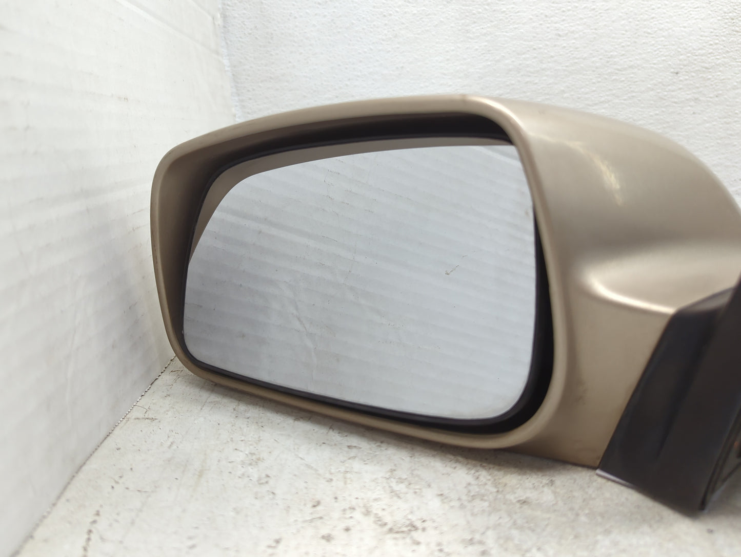 2007-2011 Toyota Camry Driver Side View Mirror - Left Door Mirror OEM Used - Oemusedautoparts1.com