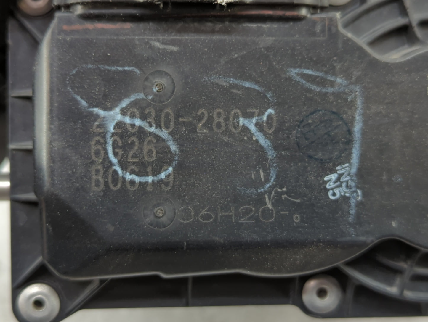 2007-2011 Toyota Camry Throttle Body P/N:22030-28071 22030-28070 Fits Fits 2006 2007 2008 2009 2010 2011 2012 2013 2014 2015