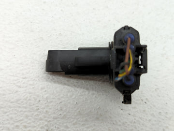 2003-2008 Toyota Corolla Mass Air Flow Meter Maf Sensor 555727