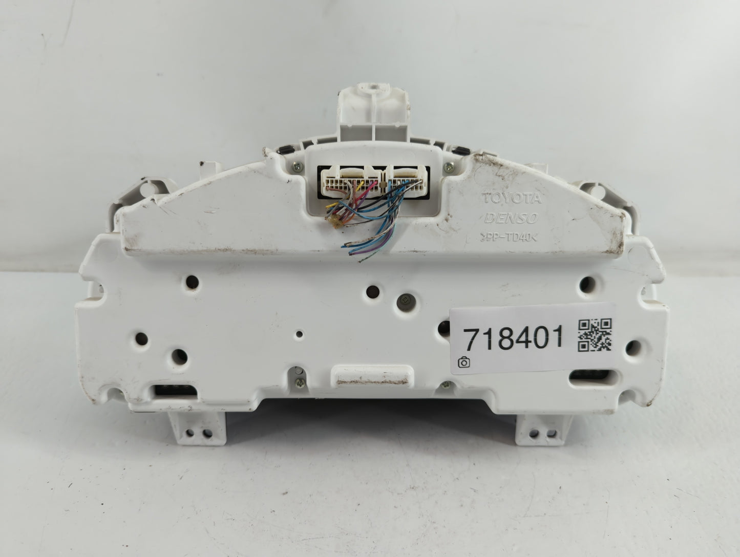 2006-2007 Toyota Highlander Instrument Cluster Speedometer Gauges P/N:257430-8780 83800-48561 Fits Fits 2006 2007 OEM Used A