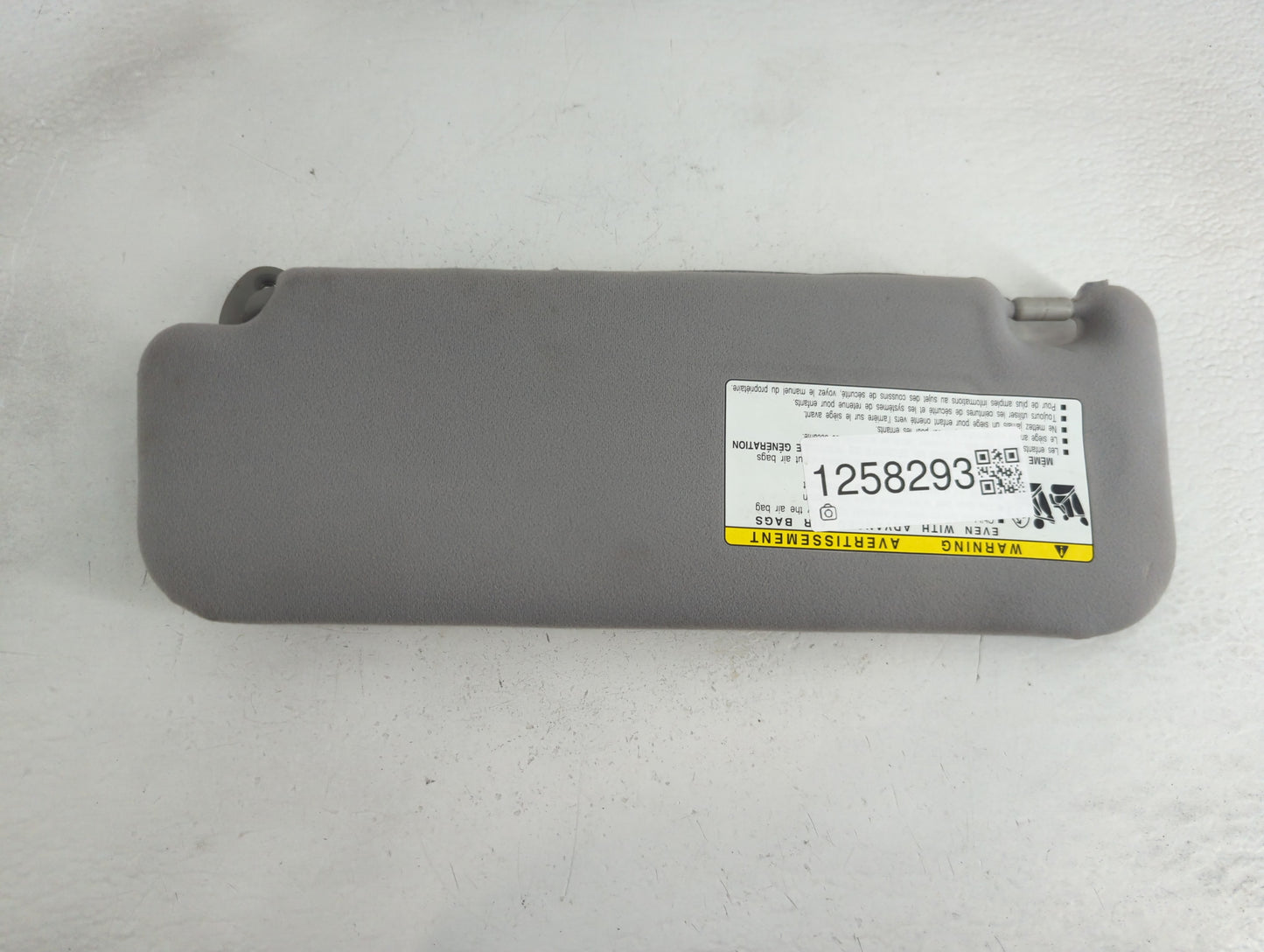 2006-2009 Toyota Prius Sun Visor Shade Replacement Passenger Right Mirror Fits Fits 2006 2007 2008 2009 OEM Used Auto Parts