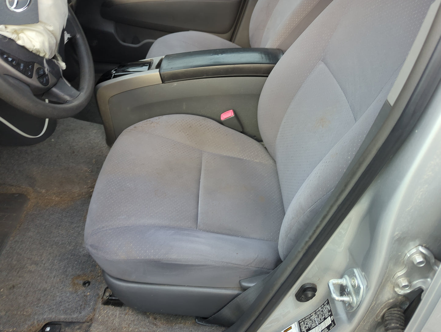 2006-2009 Toyota Prius Driver Front Seat Oem 5008536 - Oemusedautoparts1.com
