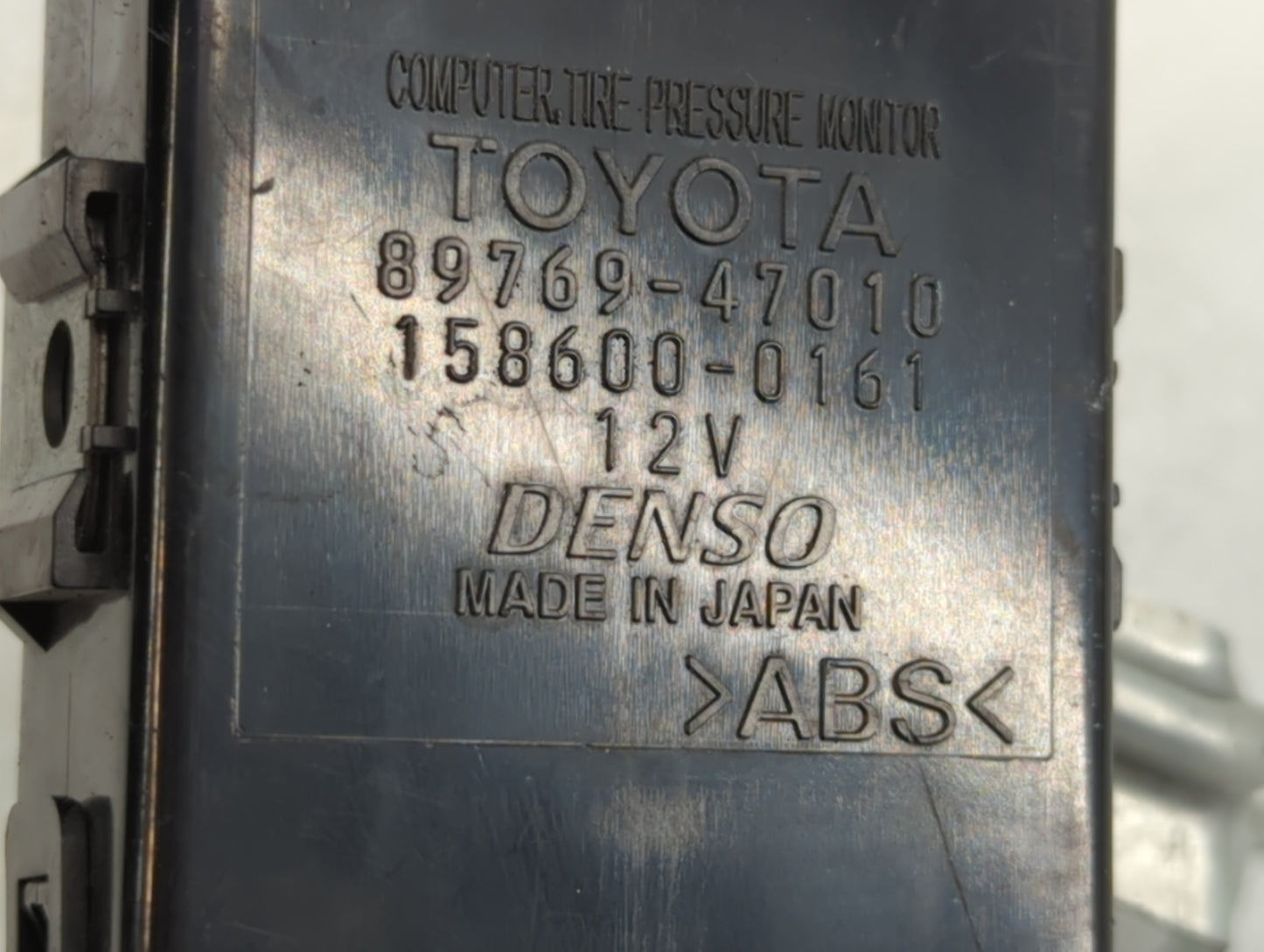 2006-2009 Toyota Prius Body Control Module Bcm Inner Cabin Fuse Box - Oemusedautoparts1.com