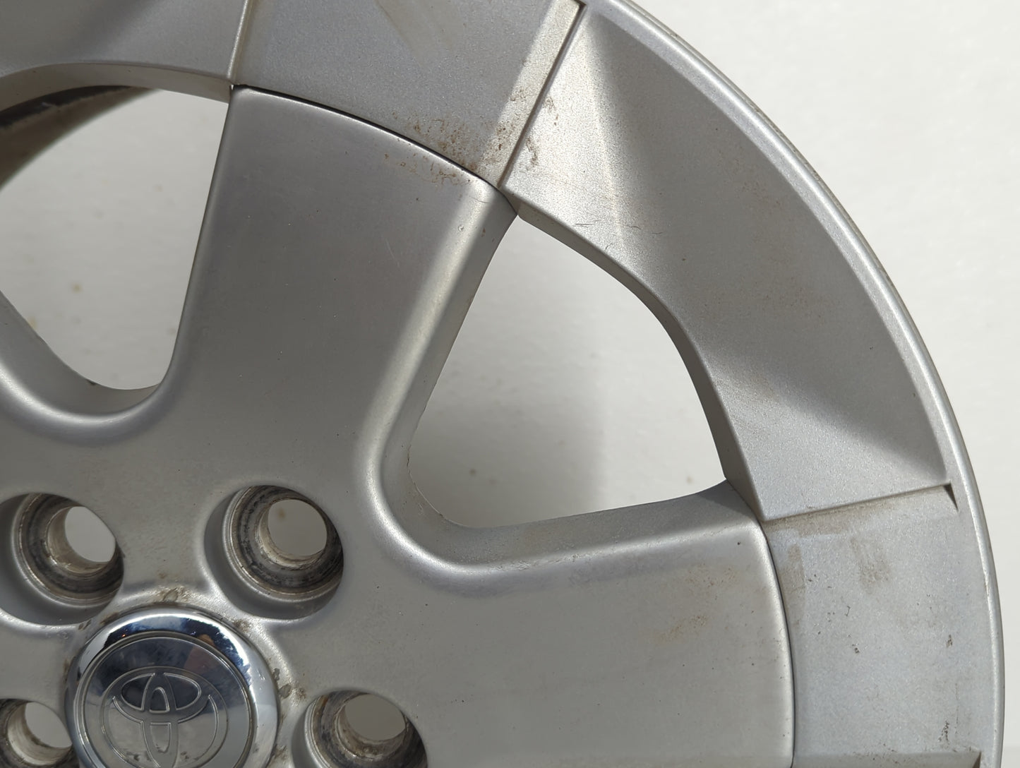 2004-2009 Toyota Prius Oem Wheel Rim 847804 - Oemusedautoparts1.com