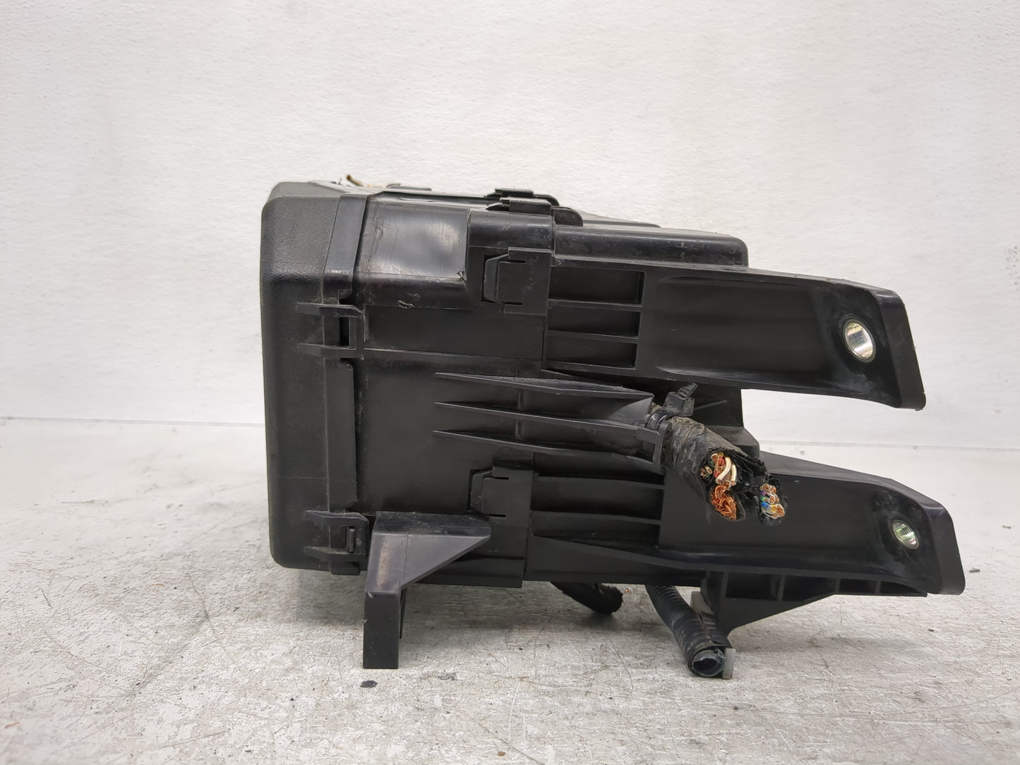 2007 Toyota Rav4 Fusebox Fuse Box Panel Relay Module Fits OEM Used Auto Parts - Oemusedautoparts1.com