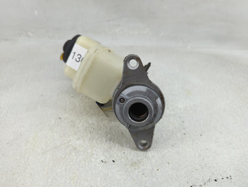 2006-2018 Toyota Rav4 Brake Master Cylinder