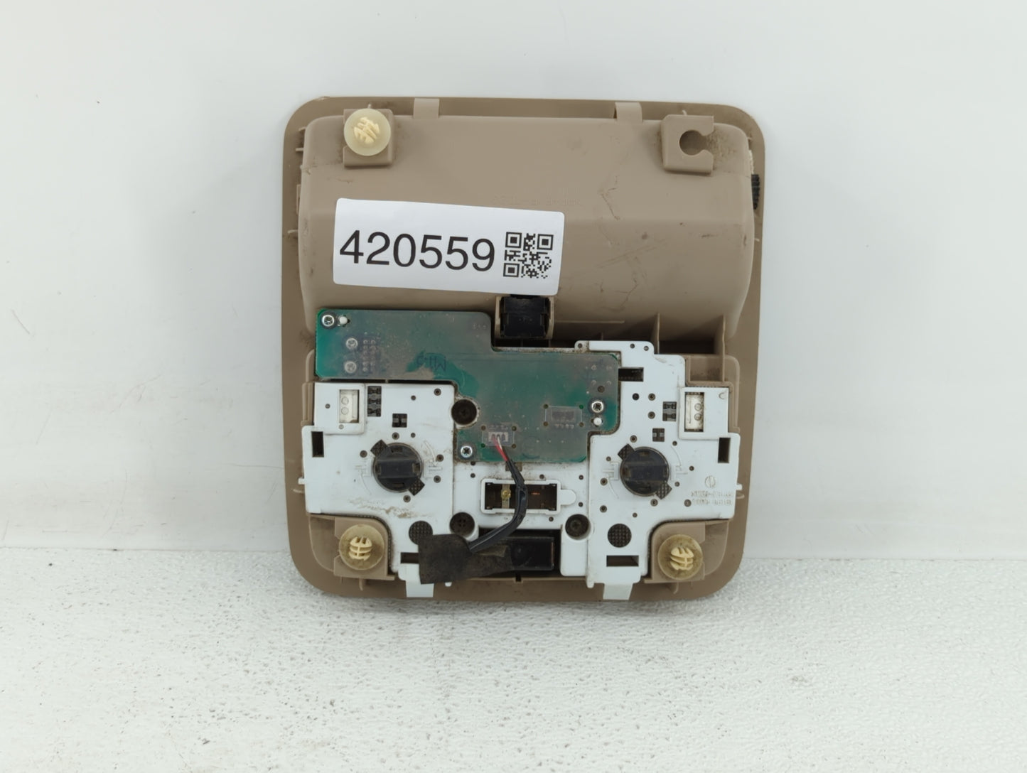 2007 Toyota Rav4 Overhead Roof Console Beige - Oemusedautoparts1.com