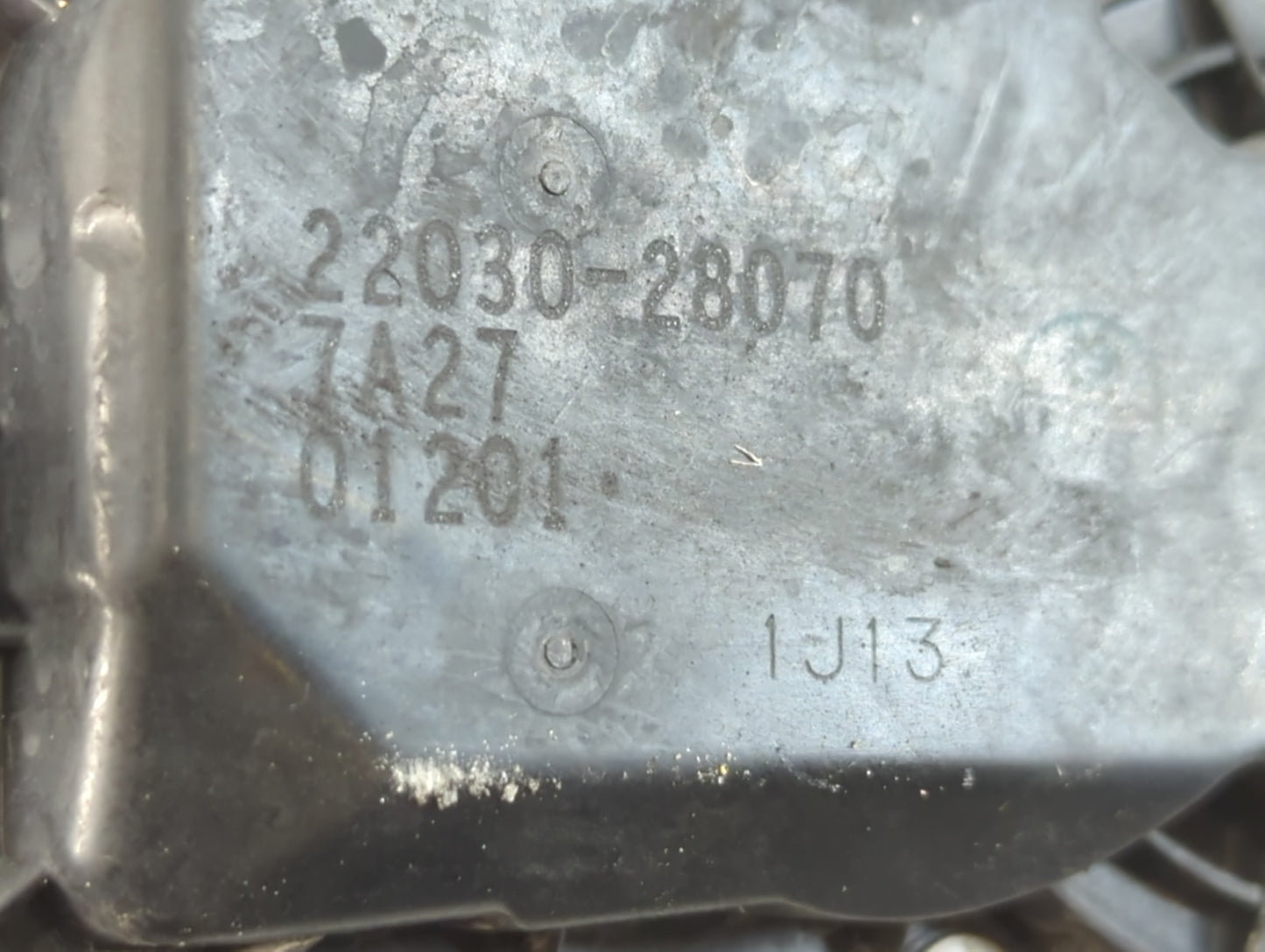 2006-2008 Toyota Rav4 Throttle Body P/N:22030-28070 Fits Fits 2006 2007 2008 2009 2010 2011 2012 2013 2014 2015 OEM Used Aut