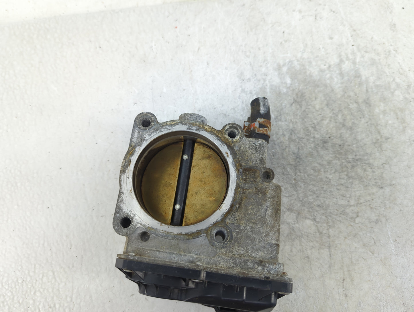 2007-2016 Toyota Sienna Throttle Body P/N:22030-0P050 Fits OEM Used Auto Parts - Oemusedautoparts1.com