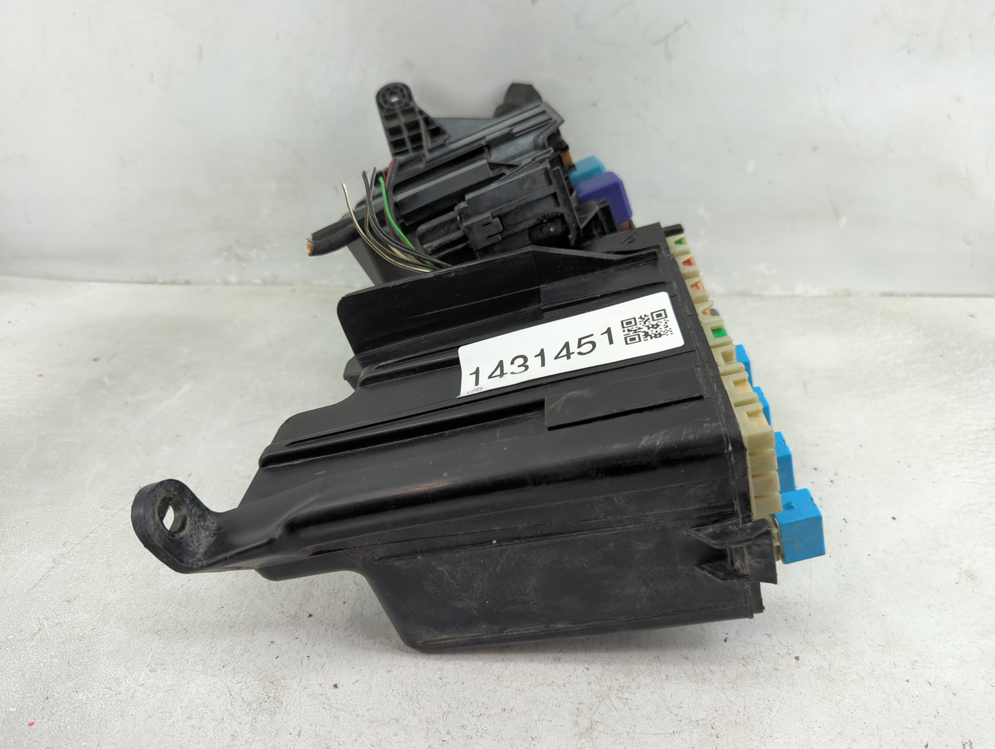 2007-2008 Toyota Solara Fusebox Fuse Box Panel Relay Module Fits Fits 2007 2008 OEM Used Auto Parts - Oemusedautoparts1.com