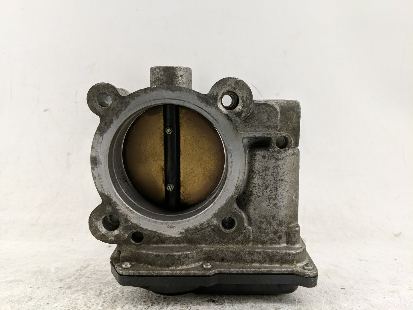 2007 Volvo V40 Throttle Body Fits Fits 2004 2005 2006 2008 2009 2010 OEM Used Auto Parts - Oemusedautoparts1.com