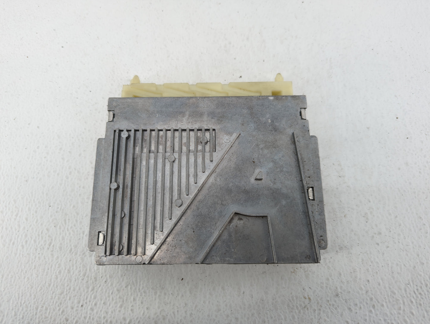 2005-2007 Volvo V70 PCM Engine Control Computer ECU ECM PCU OEM P/N:P30735493CA Fits Fits 2005 2006 2007 OEM Used Auto Parts