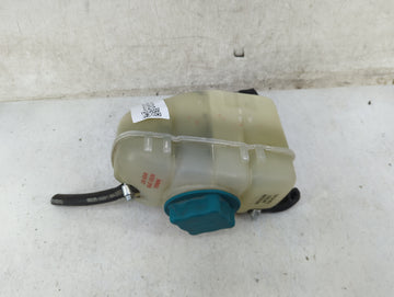 2007 Volvo Xc90 Radiator Coolant Overflow Expansion Tank Bottle 1466989