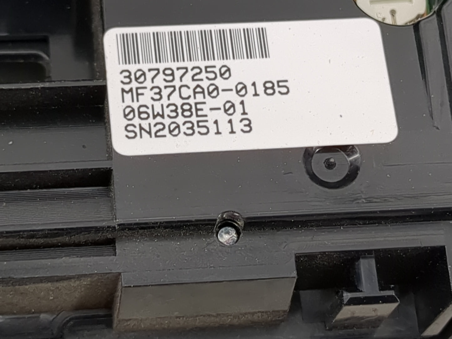 2007-2012 Volvo Xc90 Radio Control Panel - Oemusedautoparts1.com