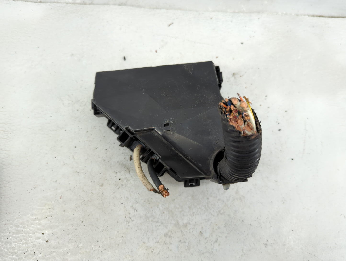 2007-2012 Acura Rdx Fusebox Fuse Box Panel Relay Module P/N:SVAA020V Fits Fits 2007 2008 2009 2010 2011 2012 OEM Used Auto P