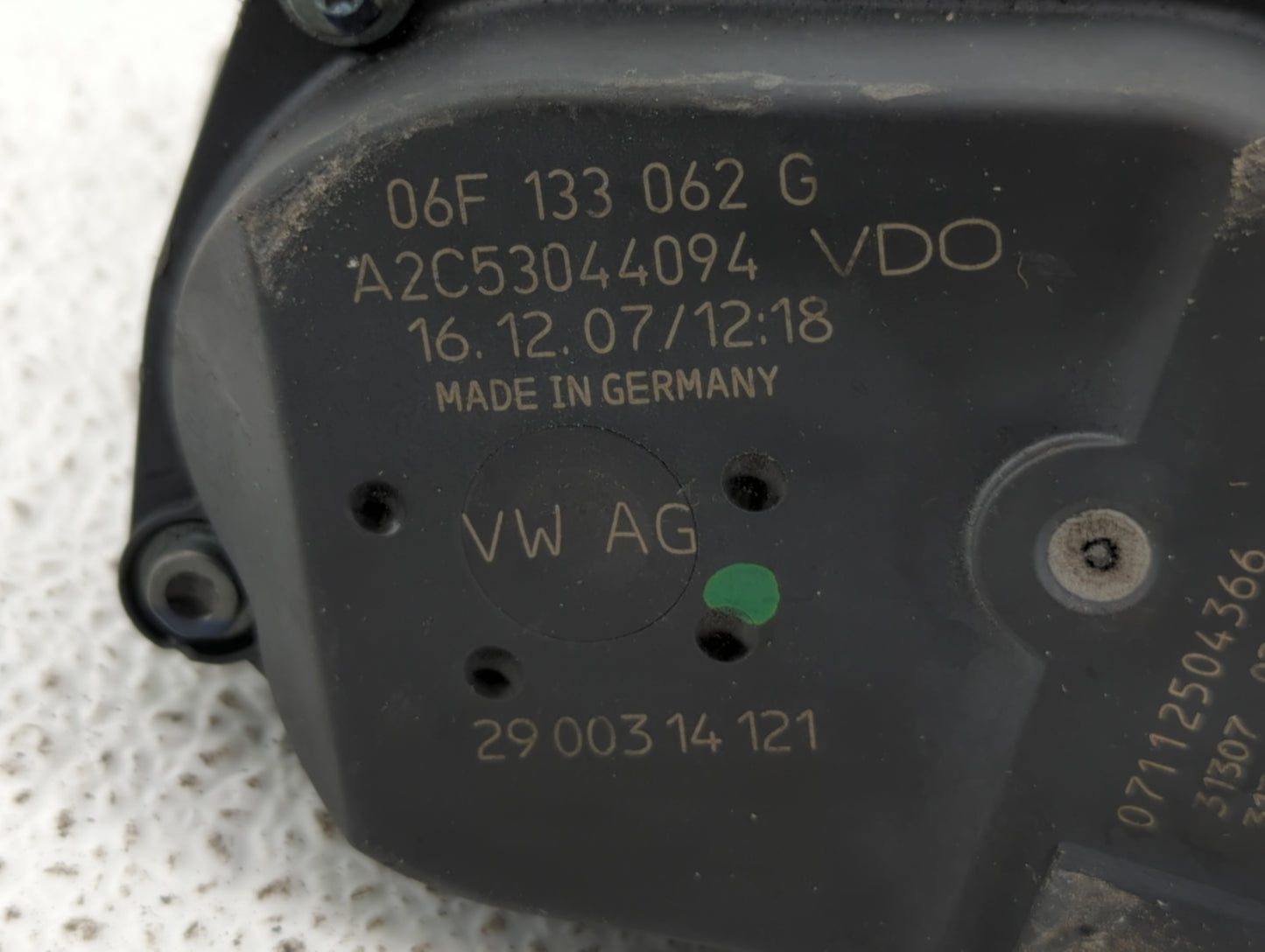 2005-2016 Audi A4 Throttle Body P/N:06F 133 062 G 06F 133 062 T Fits OEM Used Auto Parts - Oemusedautoparts1.com