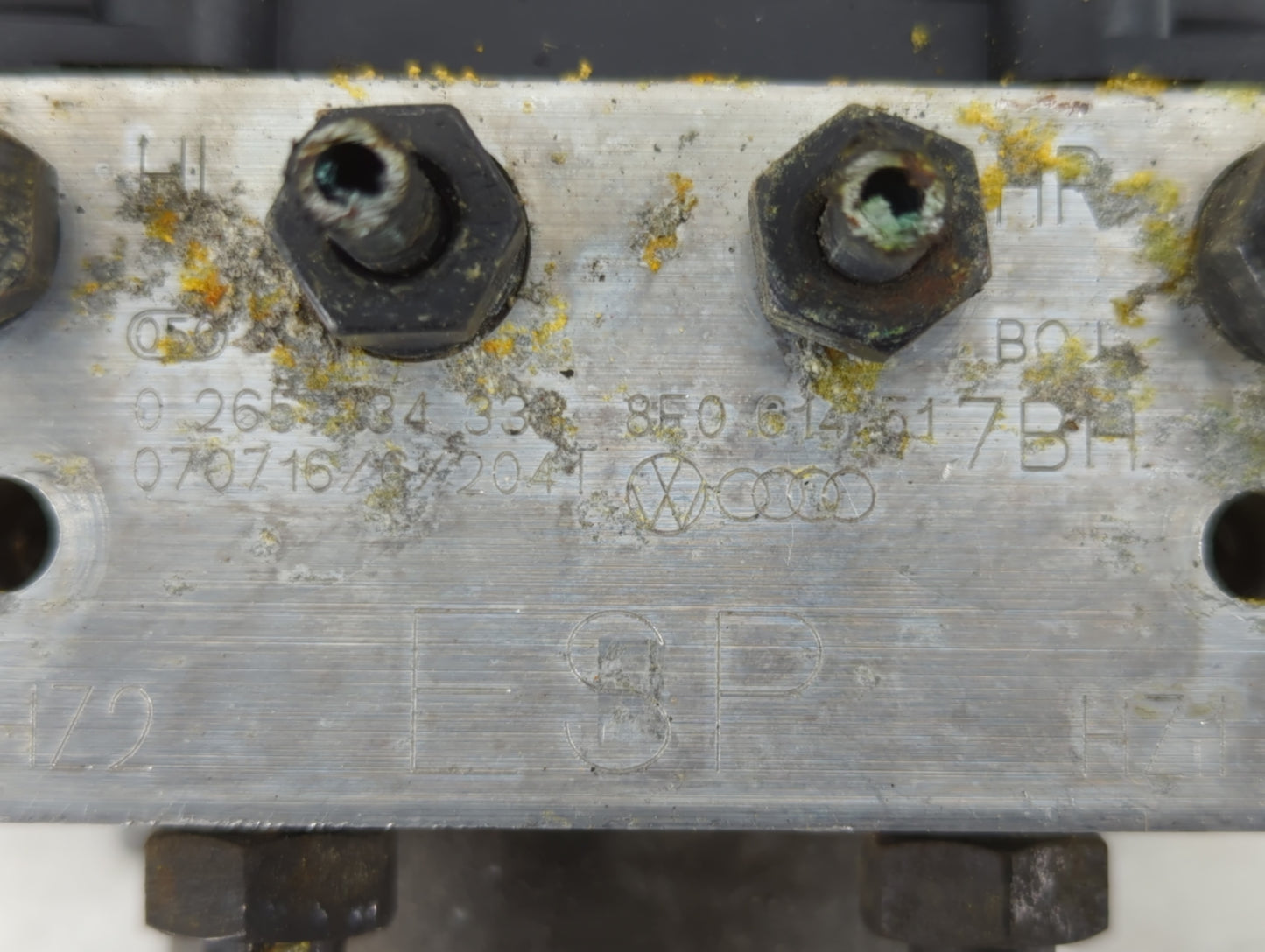 2007-2009 Audi A4 ABS Pump Control Module Replacement P/N:8F0 614 517 BH Fits Fits 2007 2008 2009 OEM Used Auto Parts - Oemu