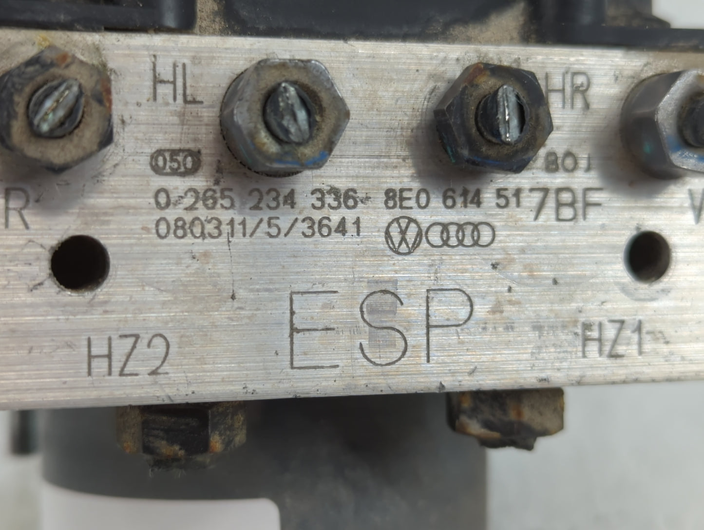 2007-2009 Audi A4 ABS Pump Control Module Replacement P/N:8E0 614 517BF 0 265 234 336 Fits Fits 2007 2008 2009 OEM Used Auto