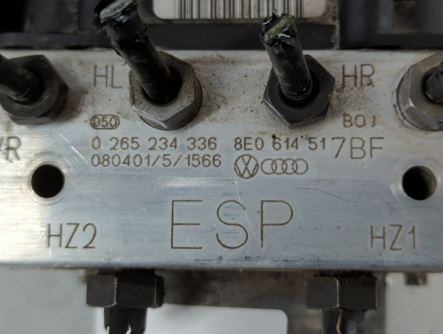 2007-2009 Audi A4 ABS Pump Control Module Replacement P/N:8E0 614 517BF 0 265 234 336 Fits Fits 2007 2008 2009 OEM Used Auto