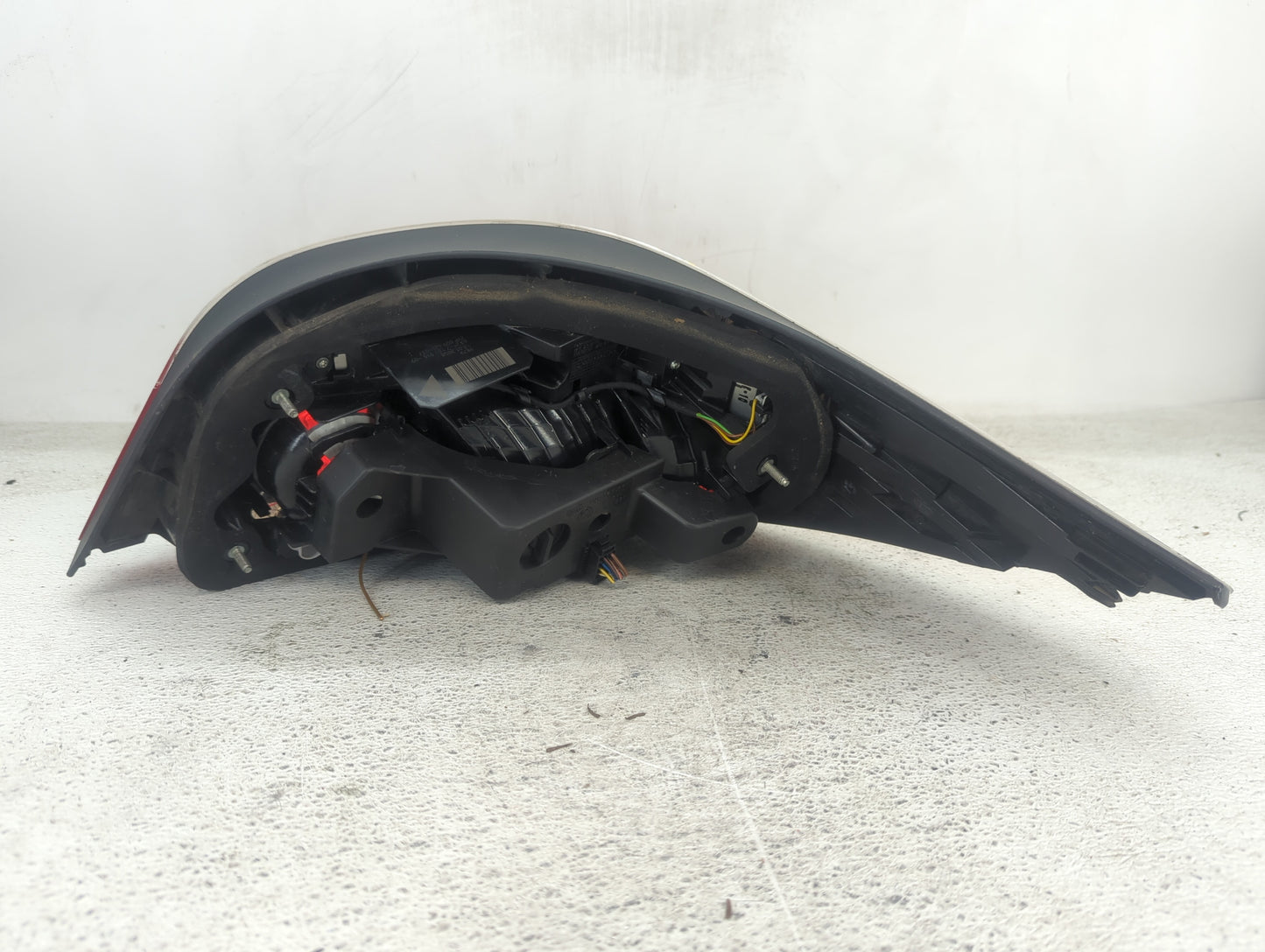 2008-2010 Bmw 535i Tail Light Assembly Driver Left OEM Fits Fits 2008 2009 2010 OEM Used Auto Parts - Oemusedautoparts1.com