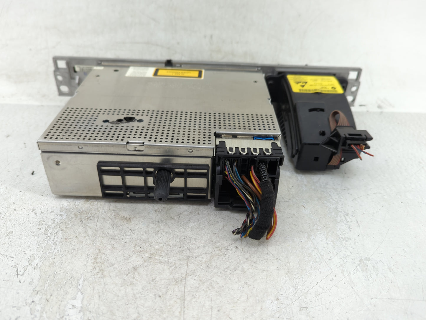 2006-2008 Bmw 750i Radio AM FM Cd Player Receiver Replacement P/N:65 056 98-6 301 6587K0057547426 Fits Fits 2006 2007 2008 O