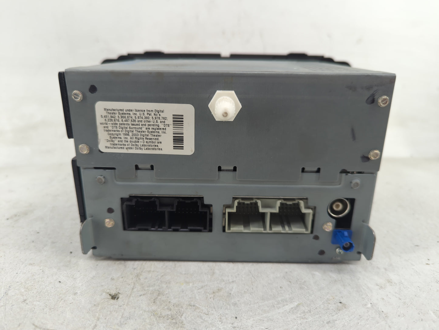 2008 Buick Enclave Radio AM FM Cd Player Receiver Replacement P/N:15921422 Fits OEM Used Auto Parts - Oemusedautoparts1.com