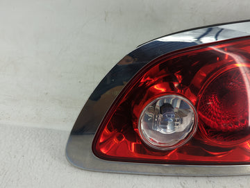 2008-2012 Buick Enclave Tail Light Assembly Passenger Right OEM P/N:25889252 Fits Fits 2008 2009 2010 2011 2012 OEM Used Auto Parts