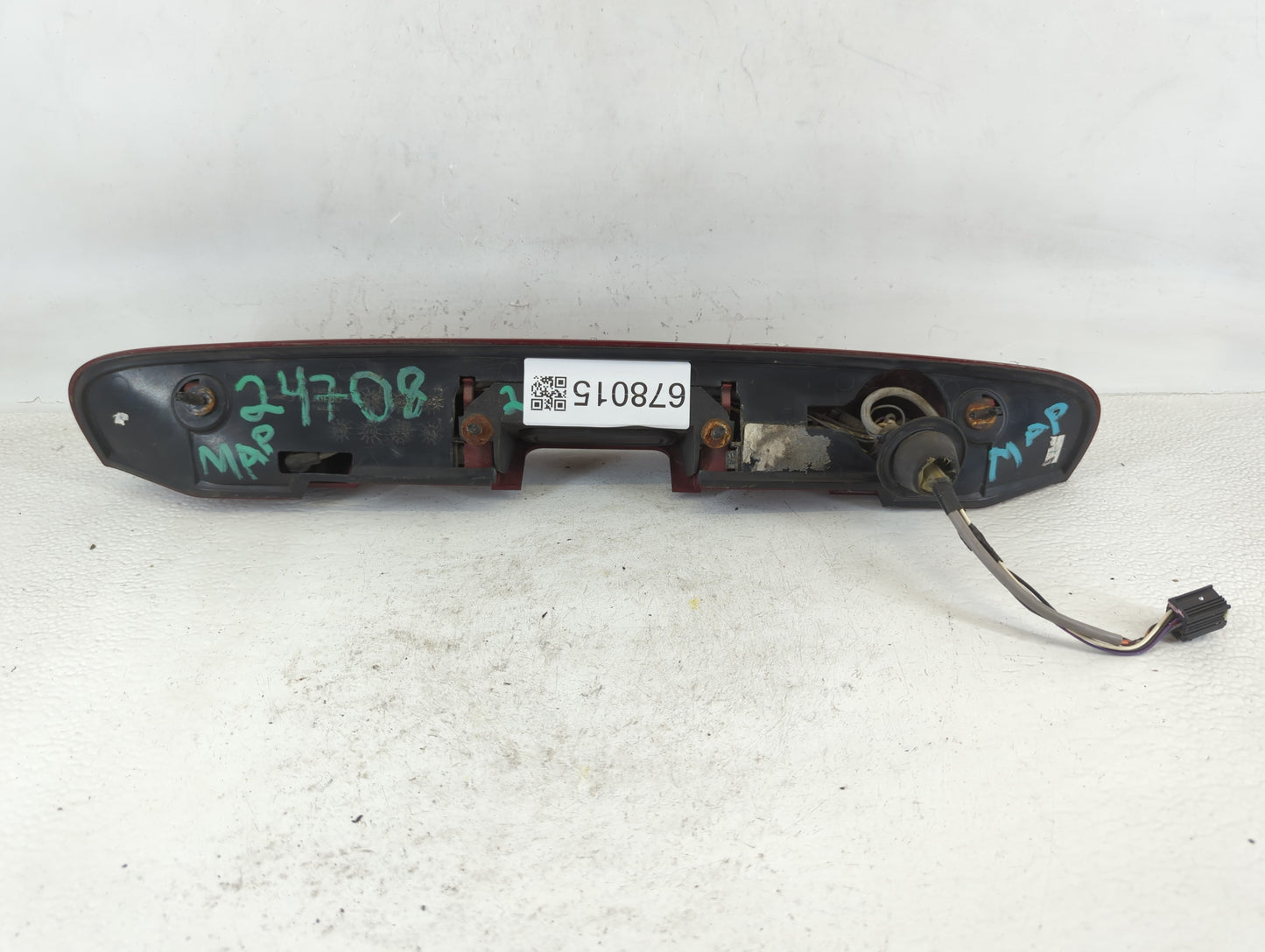 2008 Buick Enclave Third Brake Light Tail Light Fits OEM Used Auto Parts - Oemusedautoparts1.com
