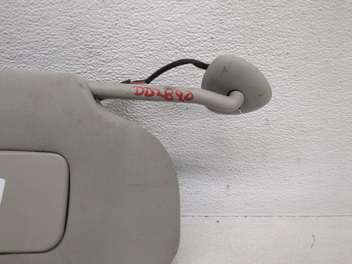 2005-2009 Buick Lacrosse Sun Visor Shade Replacement Passenger Right Mirror Fits Fits 2005 2006 2007 2008 2009 OEM Used Auto