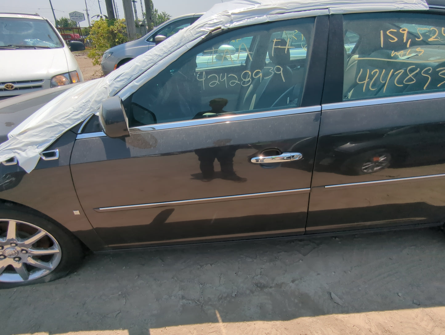2006-2011 Buick Lucerne Driver Front Door Oem - Oemusedautoparts1.com