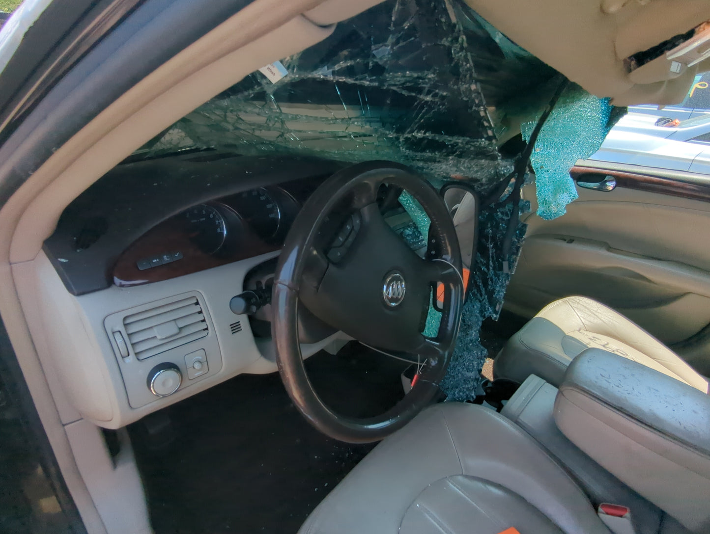 2007-2011 Buick Lucerne Air Bag Driver Left Steering Wheel Mounted Black - Oemusedautoparts1.com