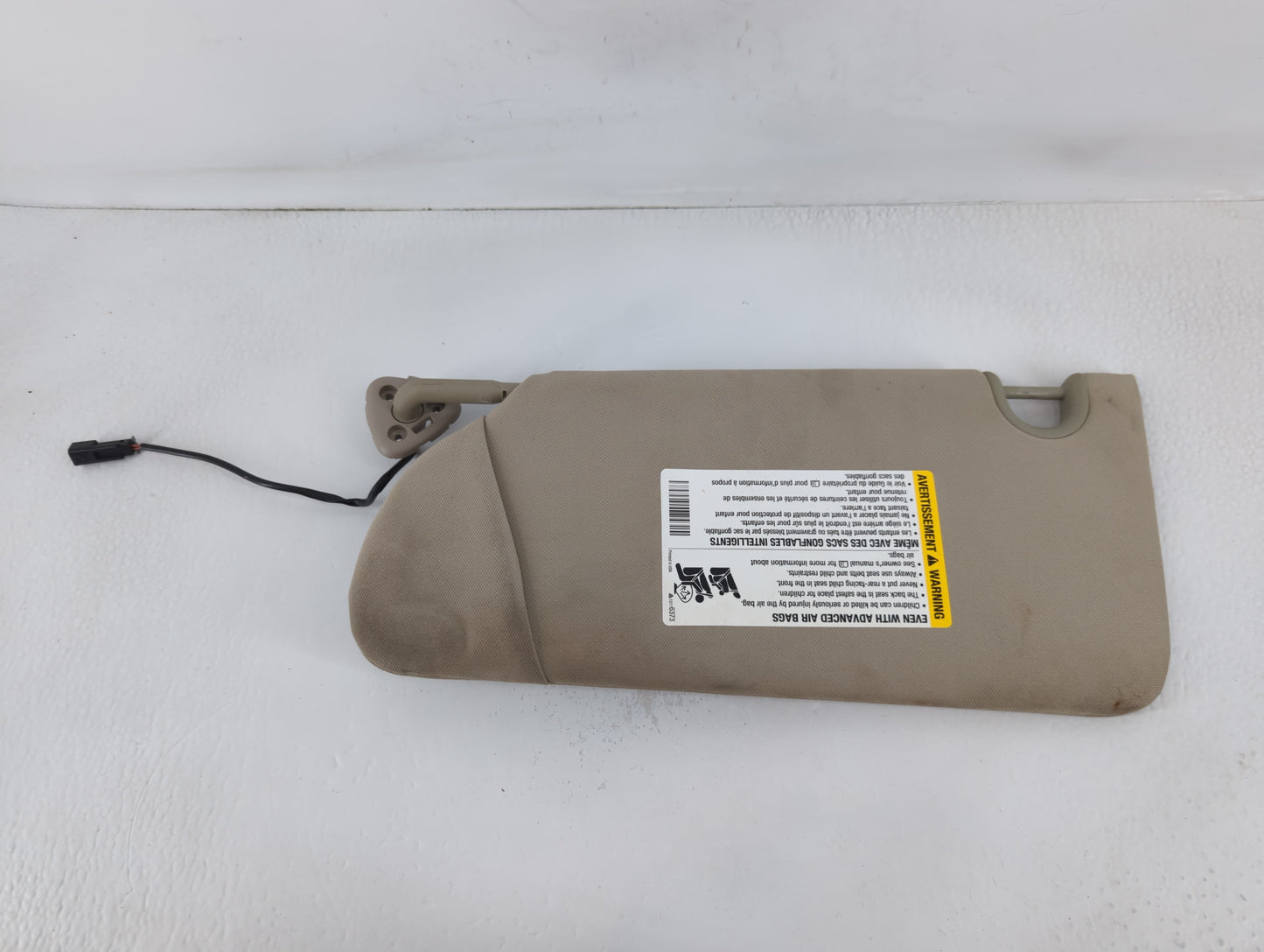 2006-2011 Buick Lucerne Sun Visor Shade Replacement Driver Left Mirror Fits Fits 2006 2007 2008 2009 2010 2011 OEM Used Auto