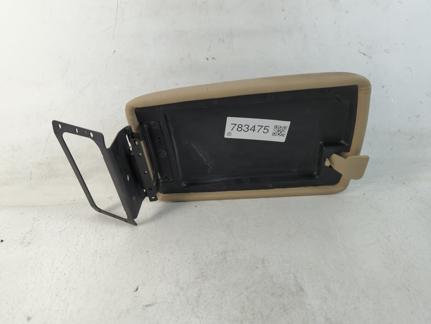 2008 Buick Lucerne Center Console Armrest Cover Lid Fits OEM Used Auto Parts - Oemusedautoparts1.com