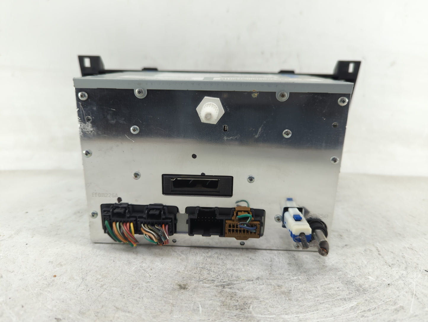 2008 Cadillac Dts Radio AM FM Cd Player Receiver Replacement P/N:25815693 Fits OEM Used Auto Parts - Oemusedautoparts1.com