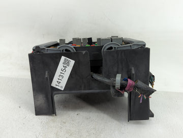 2008-2009 Cadillac Escalade Fusebox Fuse Box Panel Relay Module Fits Fits 2007 2008 2009 OEM Used Auto Parts