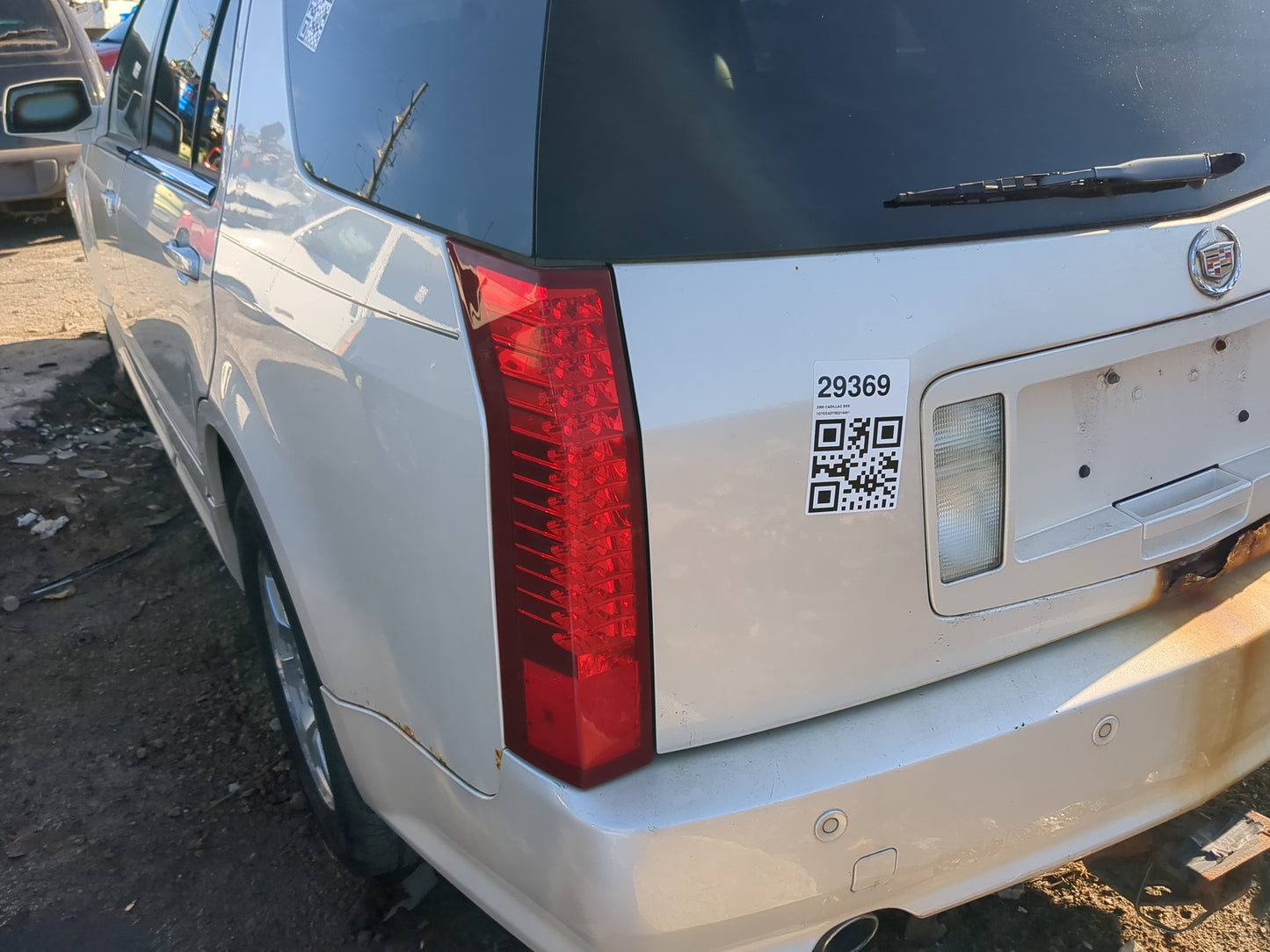 2004-2009 Cadillac Srx Tail Light Assembly Driver Left OEM Fits Fits 2004 2005 2006 2007 2008 2009 OEM Used Auto Parts - Oem