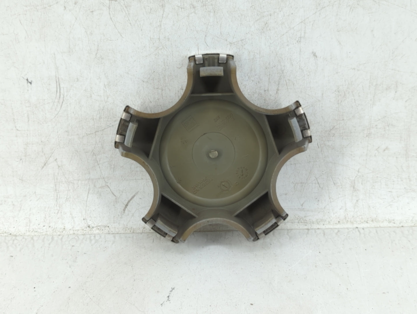2008 Chevrolet Equinox Rim Wheel Center Cap - Oemusedautoparts1.com
