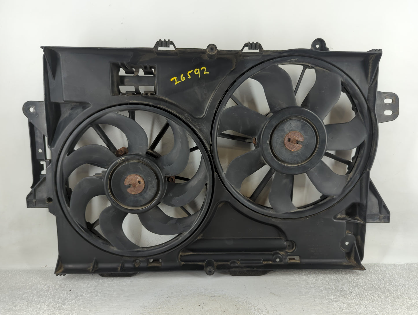 2008-2009 Chevrolet Equinox Left Radiator Fan Motor Assembly - Oemusedautoparts1.com