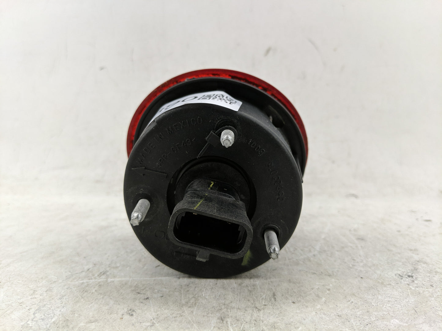 2006-2011 Chevrolet Hhr Tail Light Assembly Driver Left OEM P/N:6532493 Fits Fits 2006 2007 2008 2009 2010 2011 OEM Used Aut